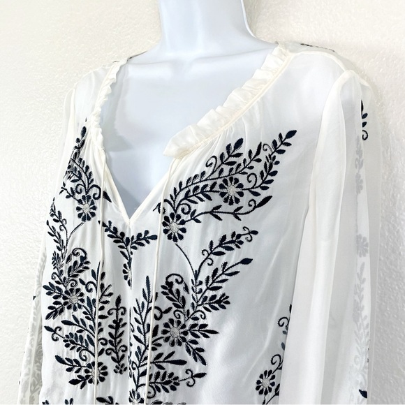 Alice + Olivia Blue/White Preston Embroidered Long Sleeve Peasant Top Size S - Picture 3 of 9